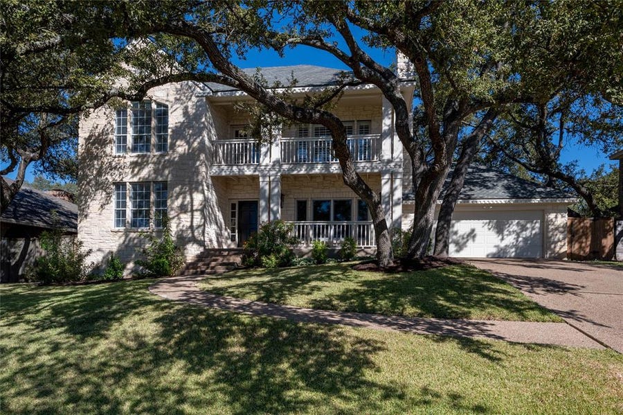 Property photo for 2806 Round Table RD, Austin, TX